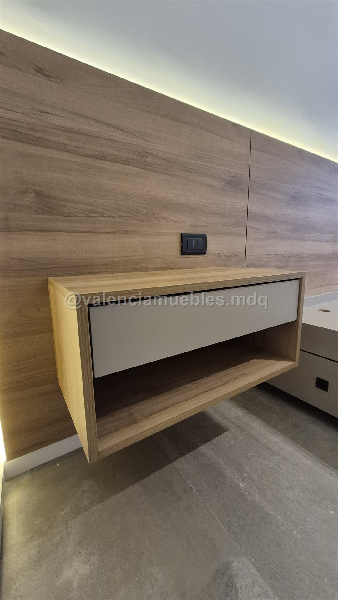 Respaldo de cama a medida
