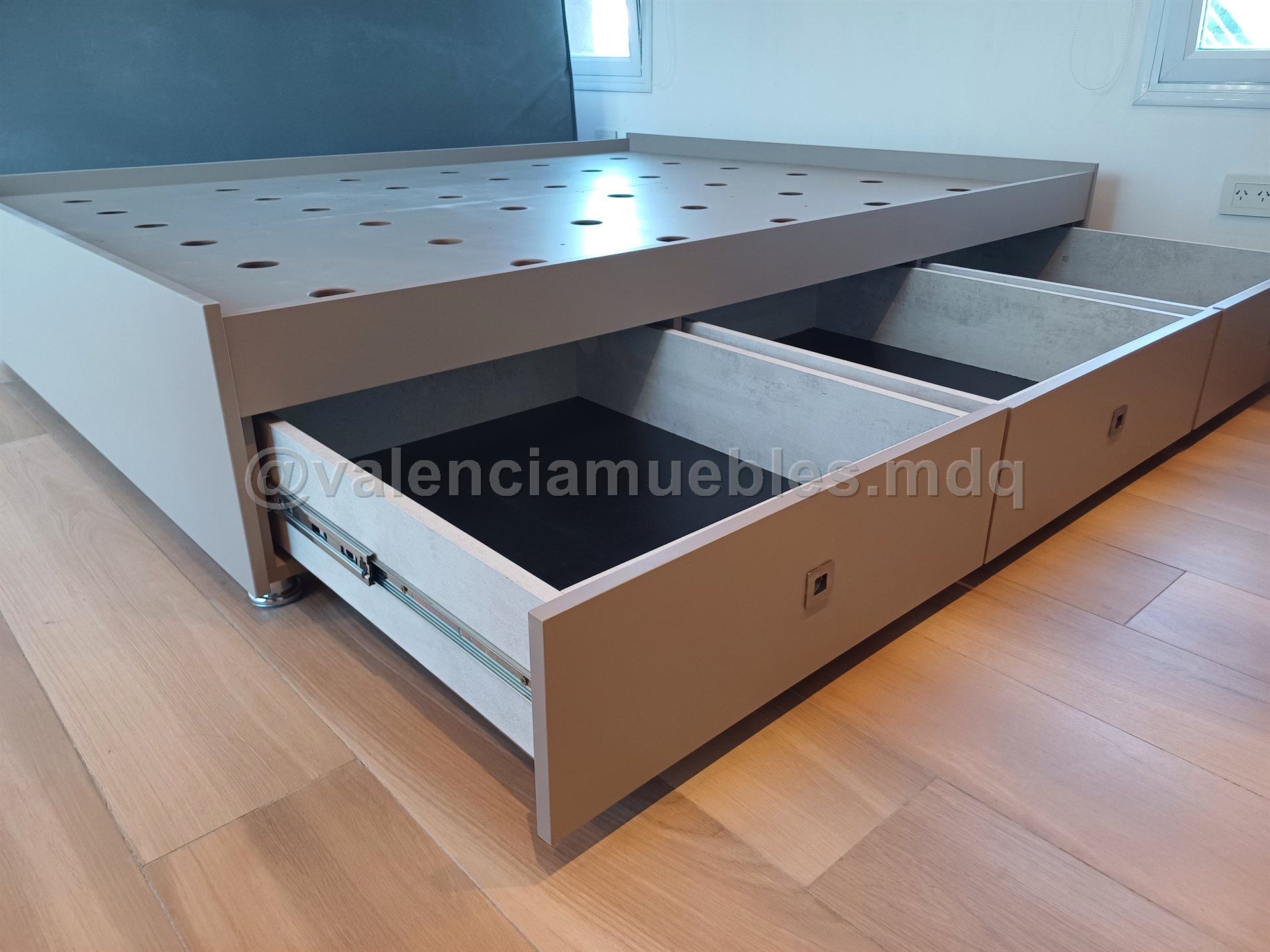 Respaldo de cama a medida