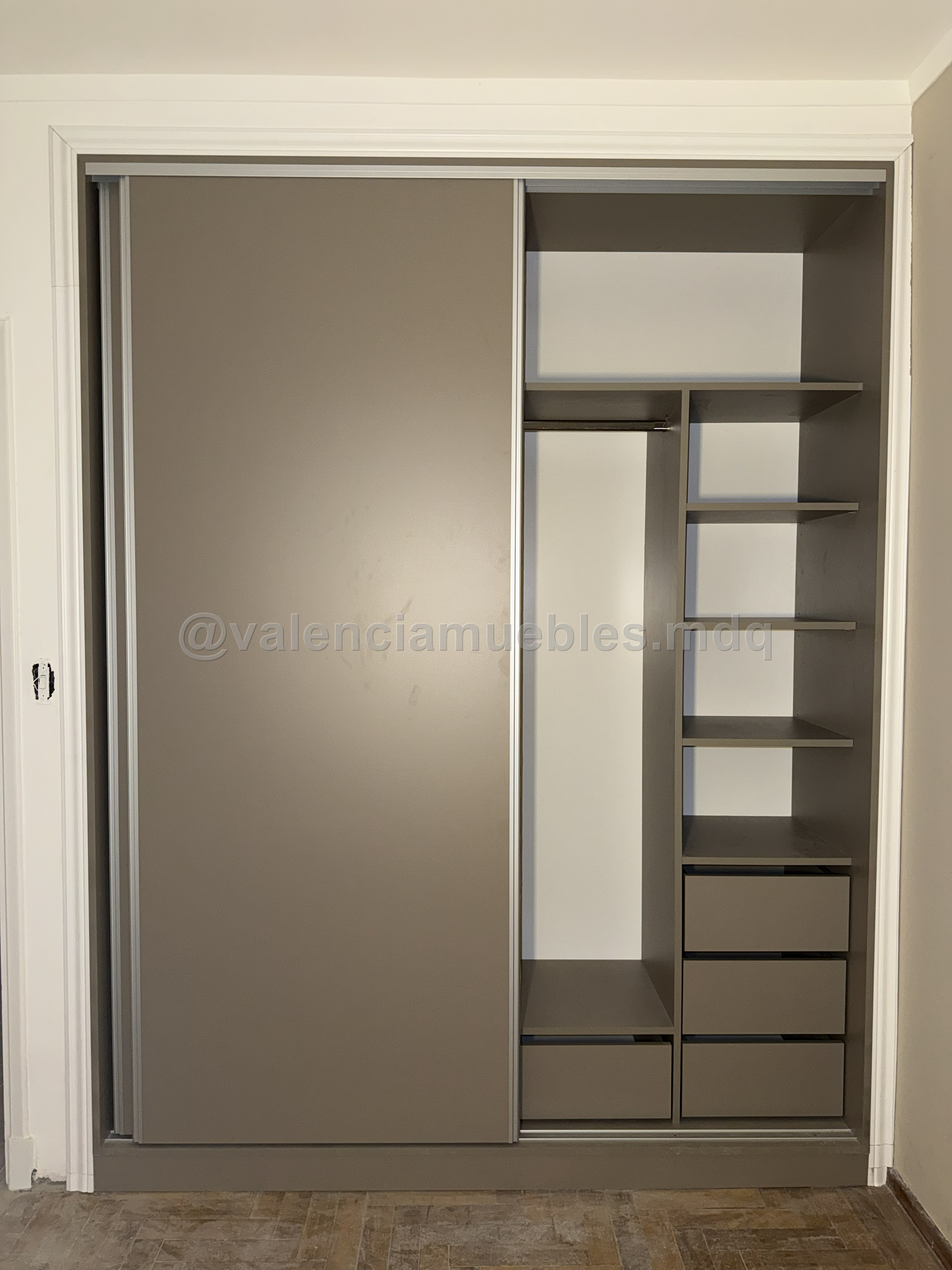 Placard moderno