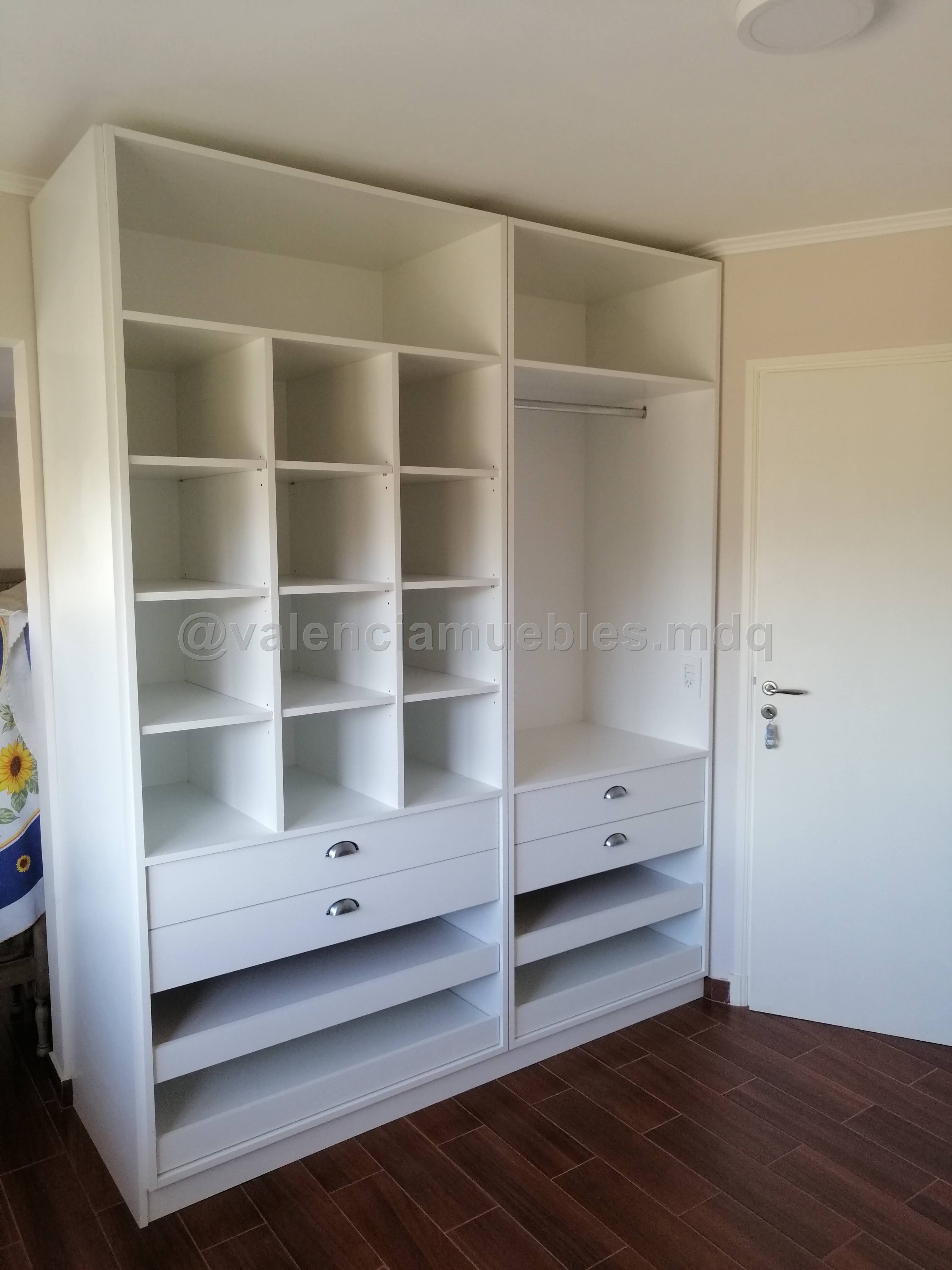 Walking closet